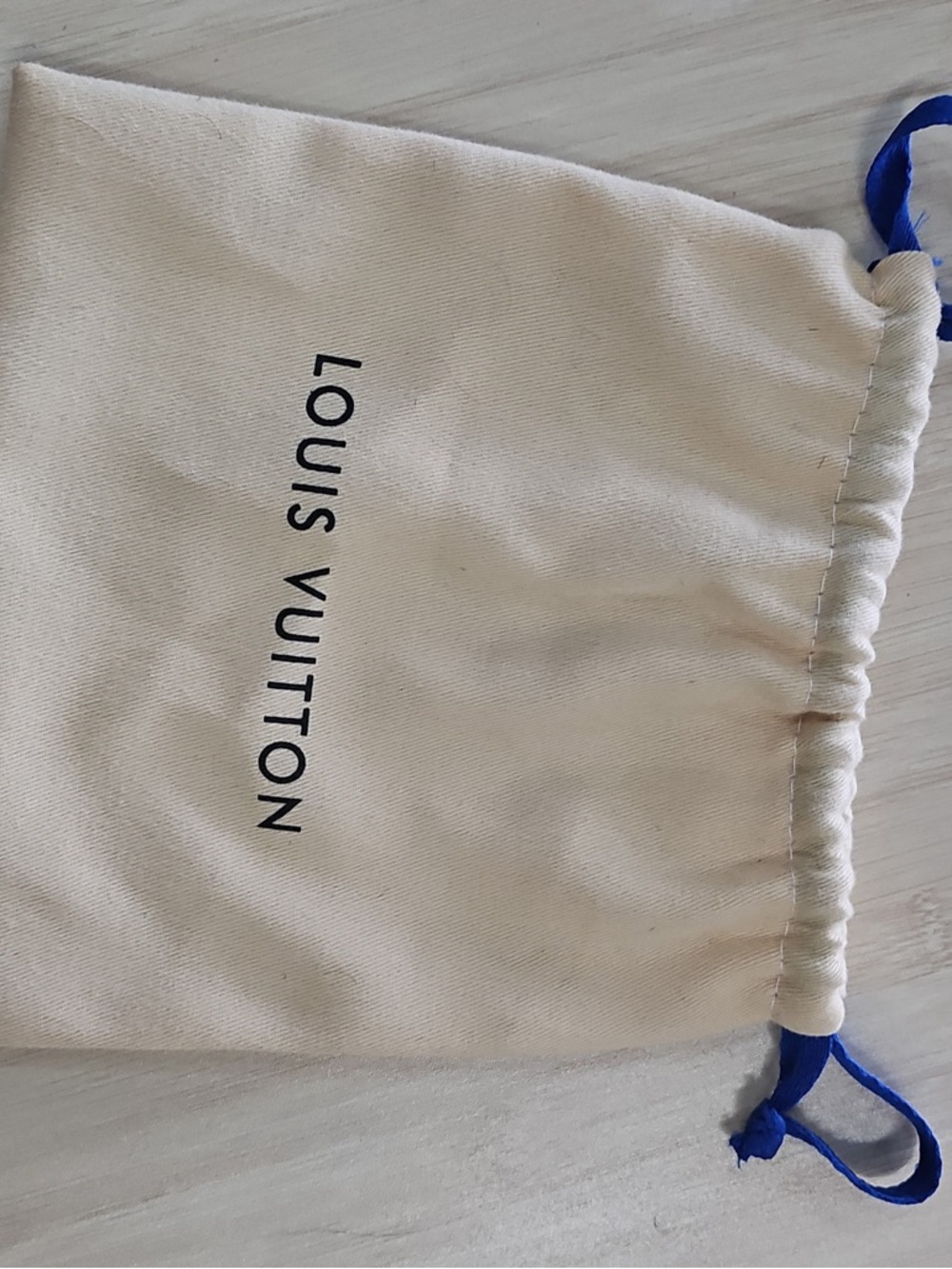 Louis Vuitton Brown and Plum Monogram Silk Scarf with Belt Motif - Picture 2 of 2